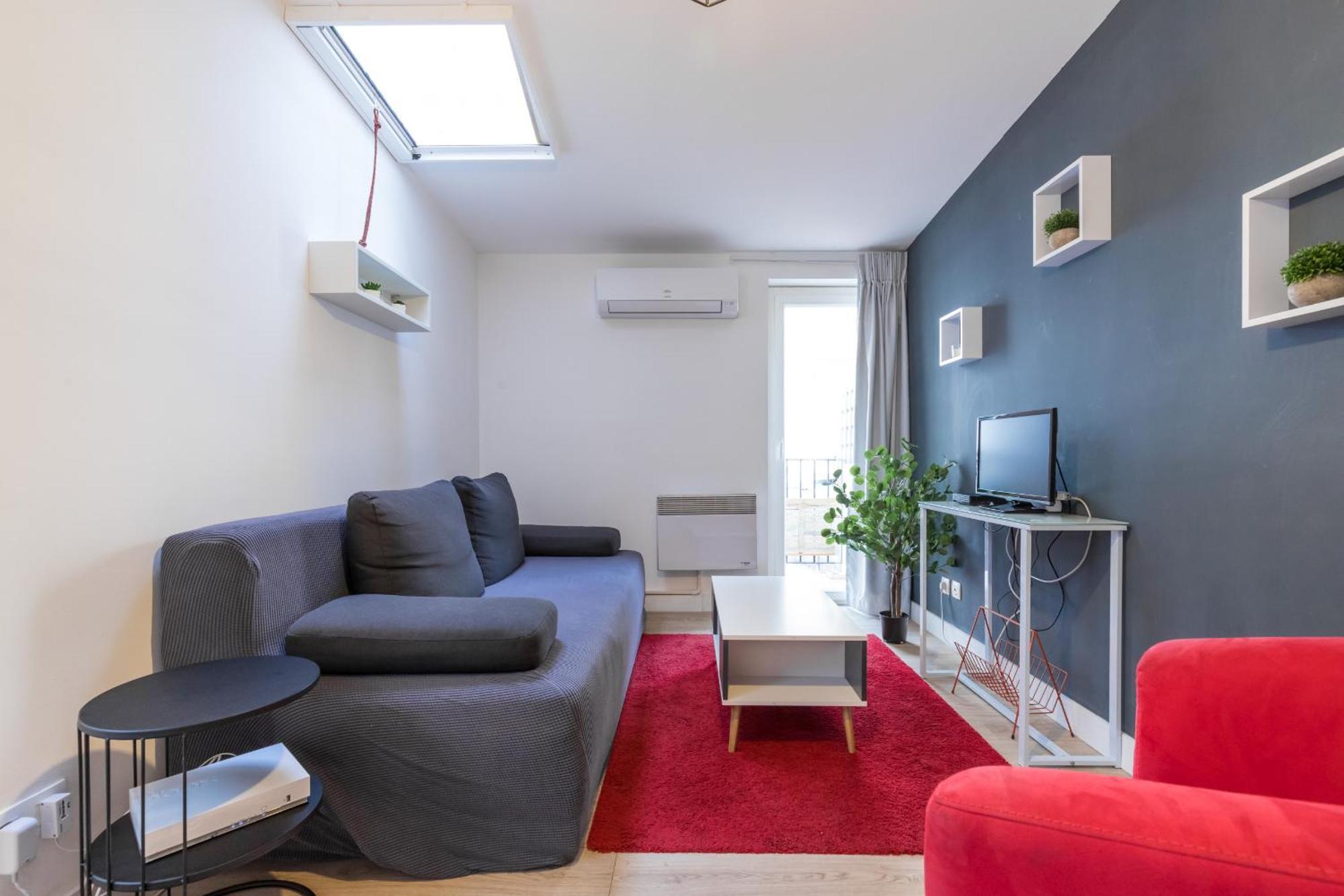 Magenta Square 1 Bdr With Ac Leilighet